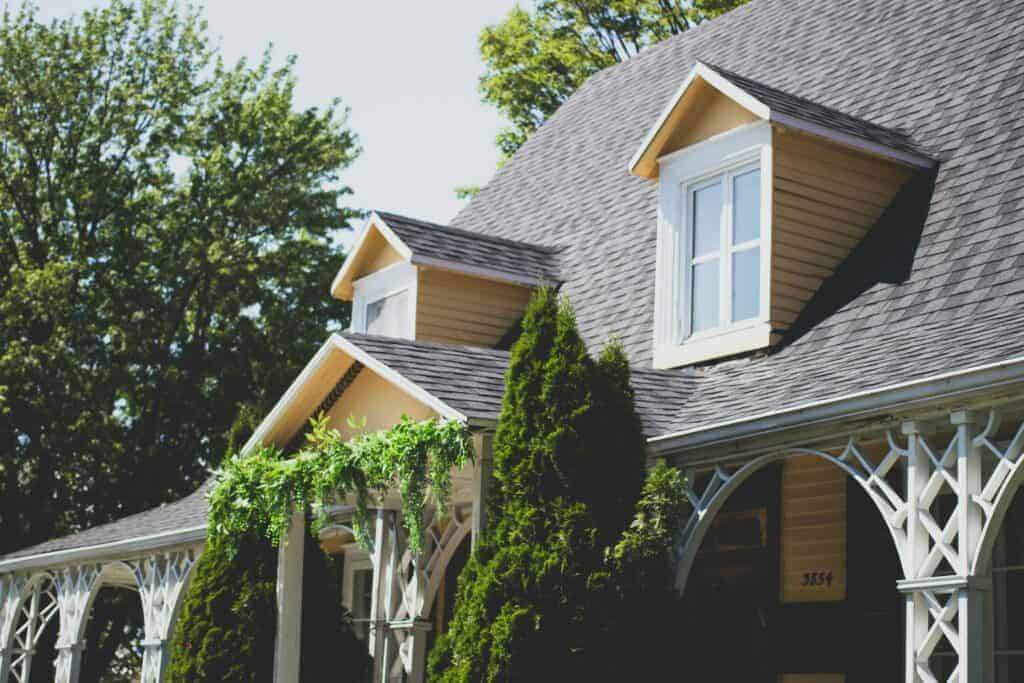 5 Practical Tips for Organizing a Large Family Home